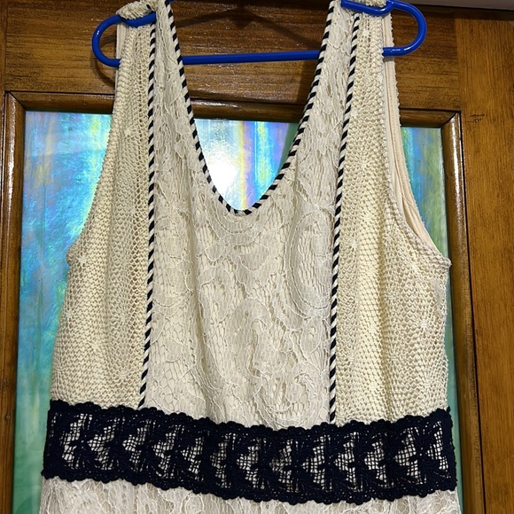 Ryu midi cream lace dress size large - Picture 2 of 7